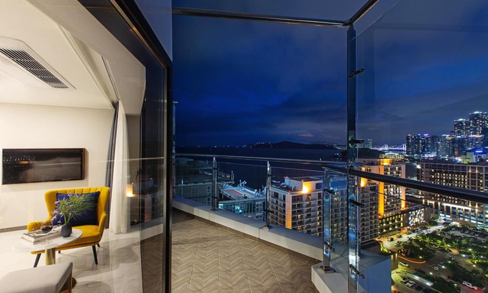 Busan Yeongmu Parade Hotel Haeundae Beach Esterno foto